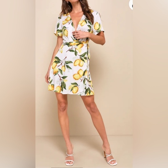 Lulus Ala Tart Lemon Print Wrap Dress - Picture 4 of 11